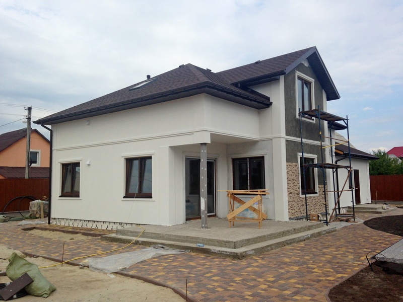 Фотография двухэтажного дома для большой семьи, 242 м2