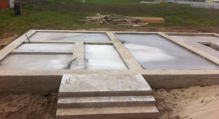 Фундаментное крыльцо