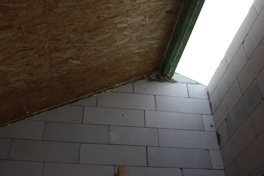 Половина крыши собрана